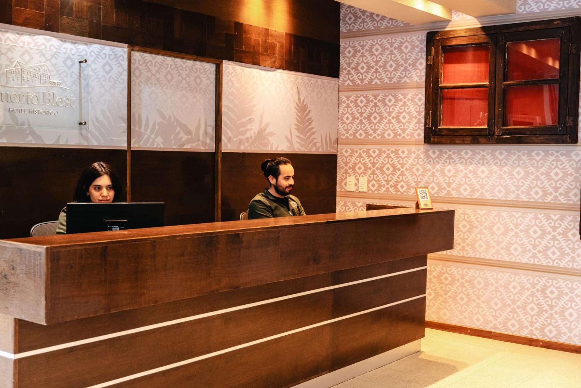 Hotel Puerto Blest エクステリア 写真