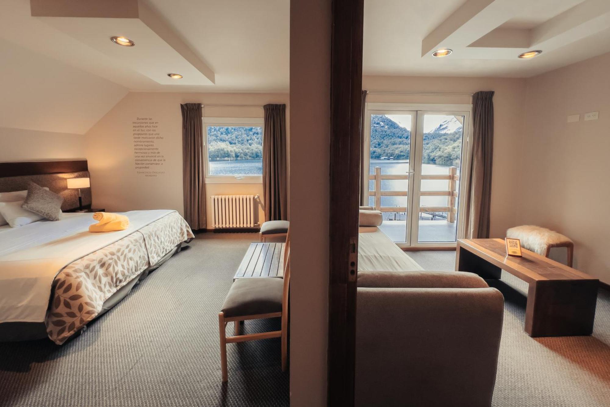 Hotel Puerto Blest エクステリア 写真